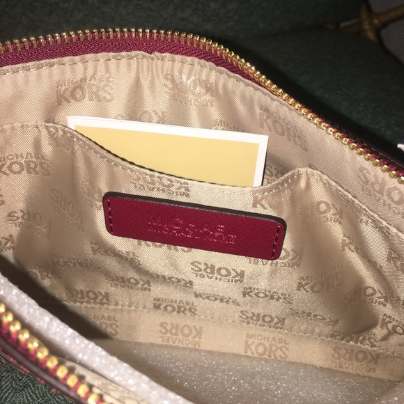 Michael Kors Large Heart Zip Clutch in Cherry - Picture 3 of 4